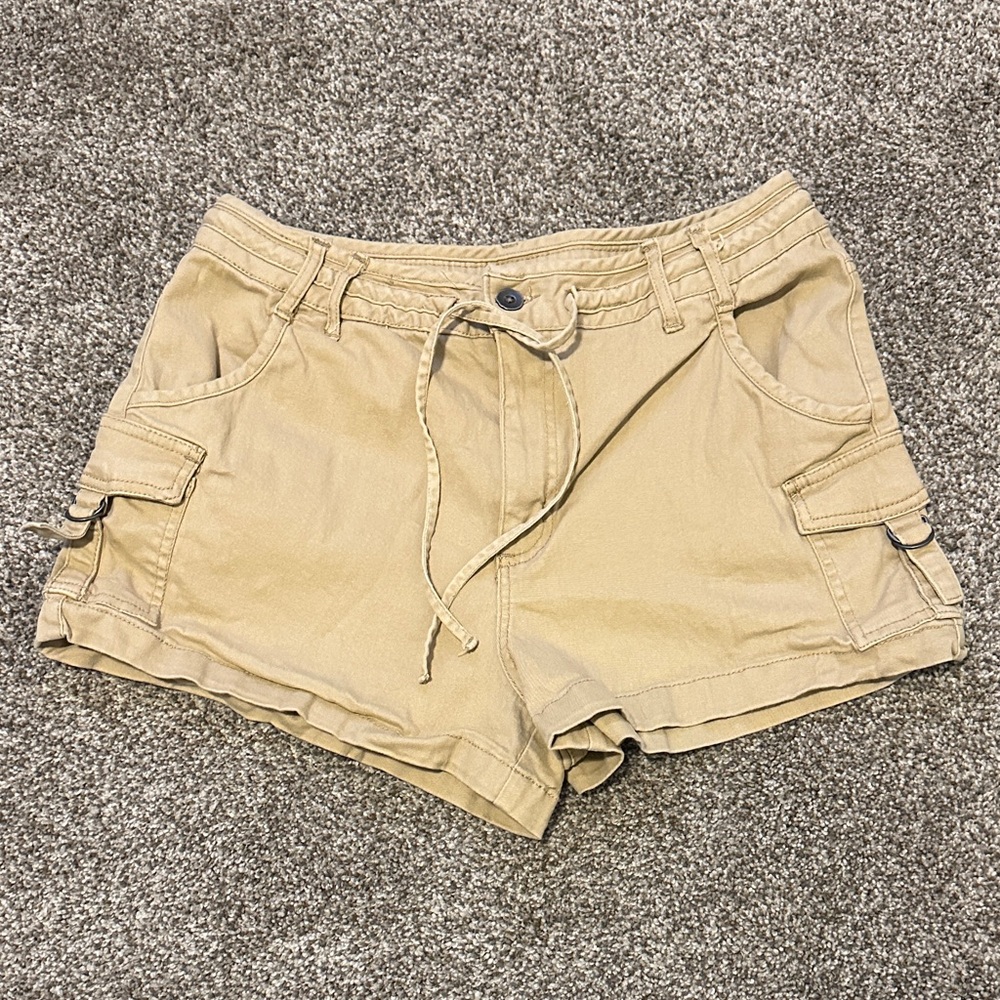Sincerely Jules Tan Cargo Shorts 9/29 Belted High Rise